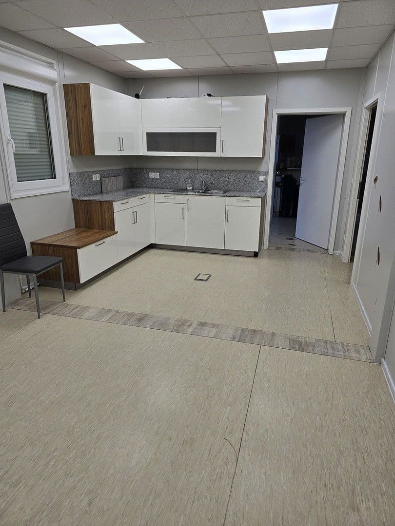 office for sale, 135 m², Michelau in Oberfranken, Bavaria office for sale, 135 m², Michelau in Oberfranken, Bavaria