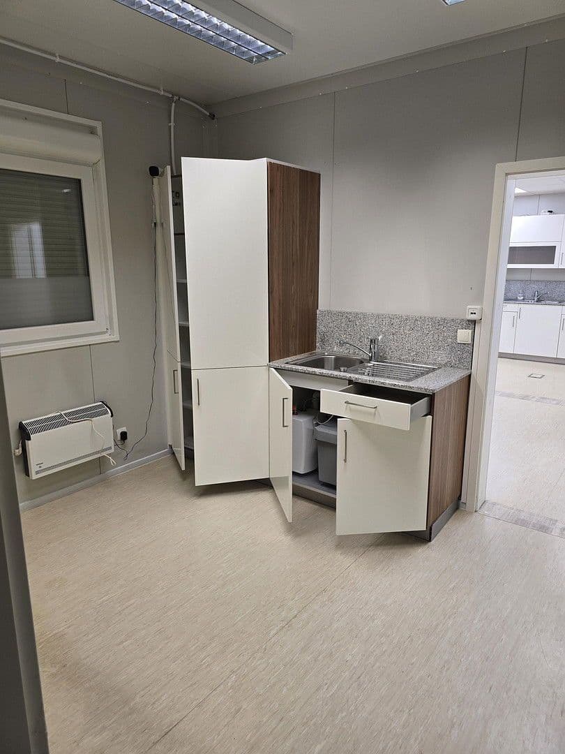 office for sale, 135 m², Michelau in Oberfranken, Bavaria office for sale, 135 m², Michelau in Oberfranken, Bavaria