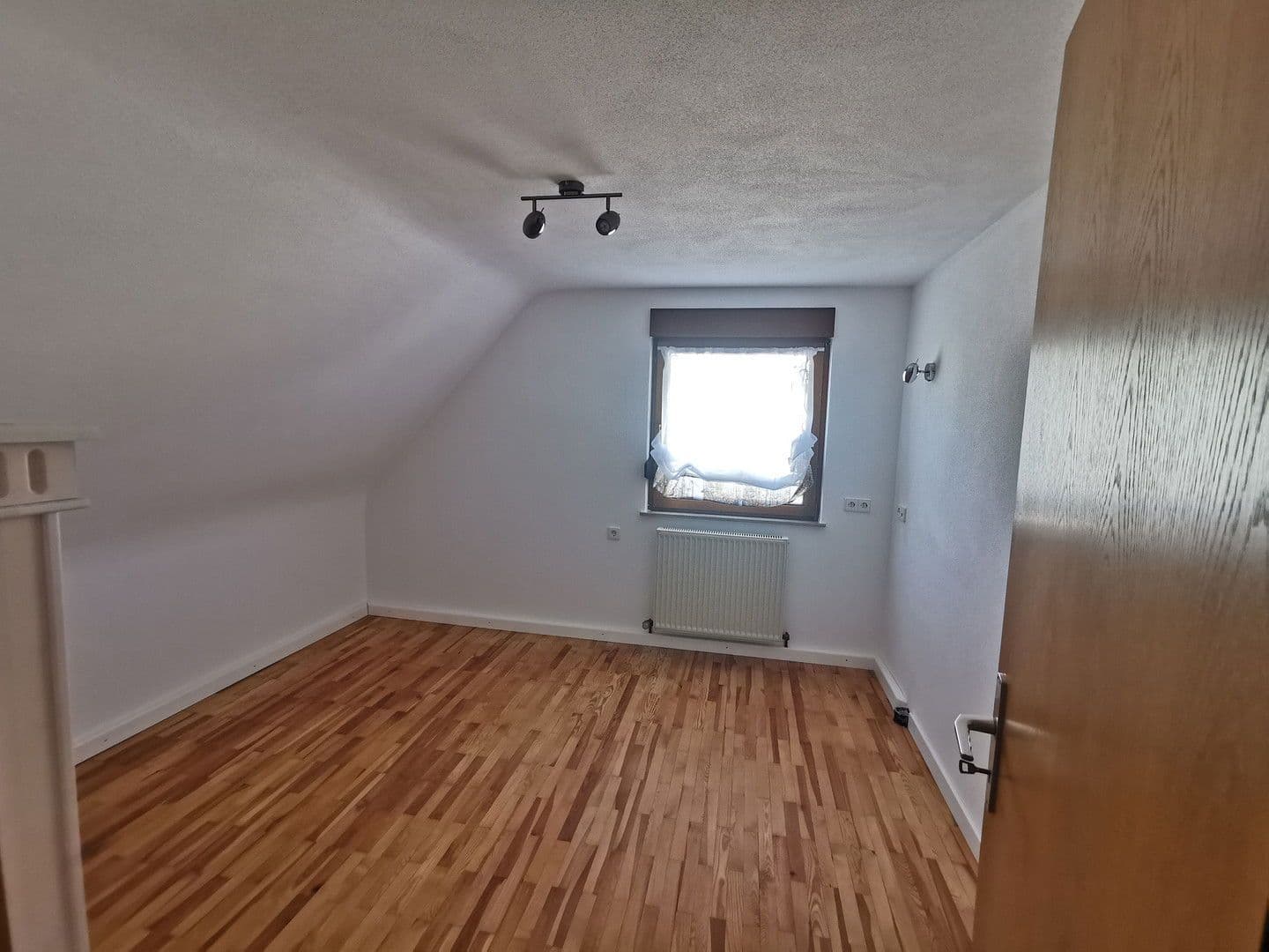 2 bedroom with open-plan kitchen flat to rent, 85 m², Neuenstadt am Kocher, Baden-Württemberg 2 bedroom with open-plan kitchen flat to rent, 85 m², Neuenstadt am Kocher, Baden-Württemberg