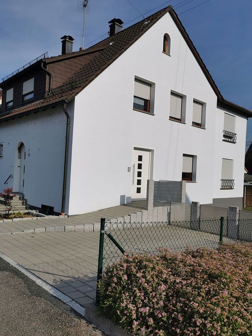 2 bedroom with open-plan kitchen flat to rent, 85 m², Neuenstadt am Kocher, Baden-Württemberg 2 bedroom with open-plan kitchen flat to rent, 85 m², Neuenstadt am Kocher, Baden-Württemberg