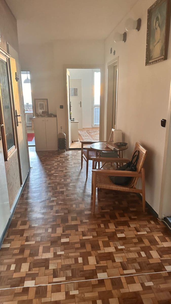 3 bedroom flat to rent, 68 m², Uzbecká, Brno, Jihomoravský Region 3 bedroom flat to rent, 68 m², Uzbecká, Brno, Jihomoravský Region