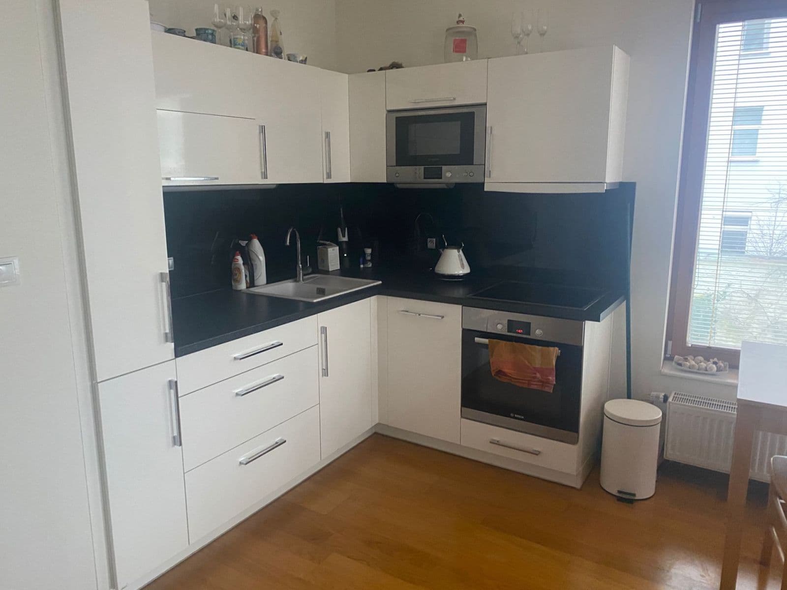 1 bedroom with open-plan kitchen flat to rent, 57 m², Komunardů, Prague, Prague 1 bedroom with open-plan kitchen flat to rent, 57 m², Komunardů, Prague, Prague