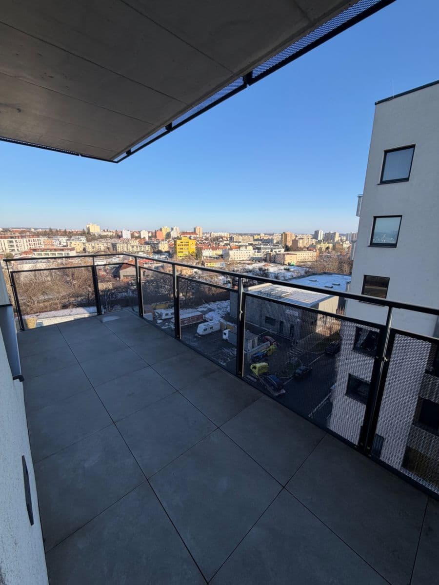 2 bedroom with open-plan kitchen flat to rent, 69 m², Zvěřinova, Prague, Prague 2 bedroom with open-plan kitchen flat to rent, 69 m², Zvěřinova, Prague, Prague