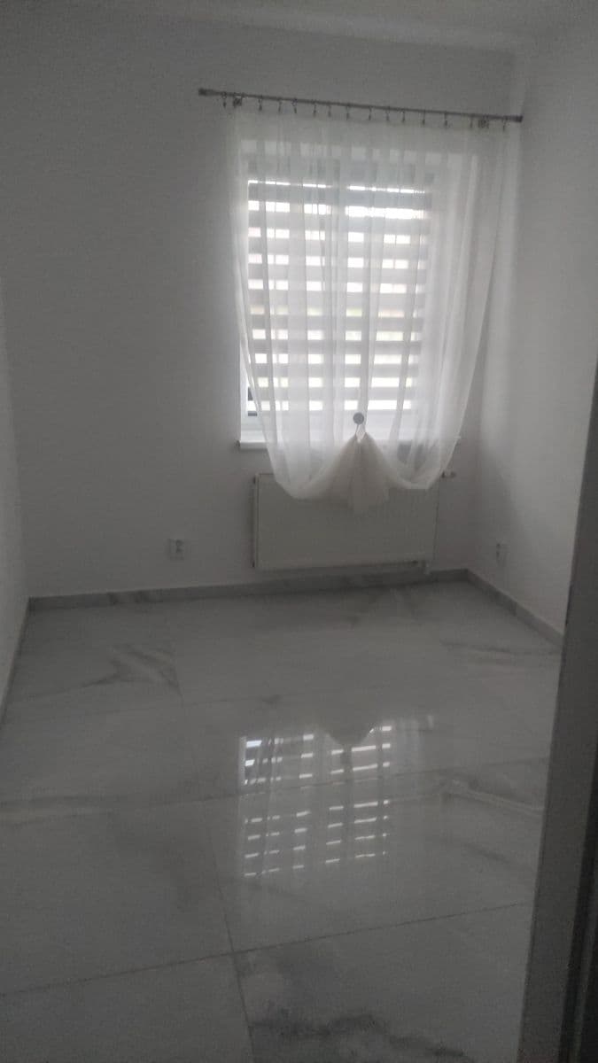 2 bedroom with open-plan kitchen flat for sale, 49 m², 00819, Velemín, Ústecký Region 2 bedroom with open-plan kitchen flat for sale, 49 m², 00819, Velemín, Ústecký Region