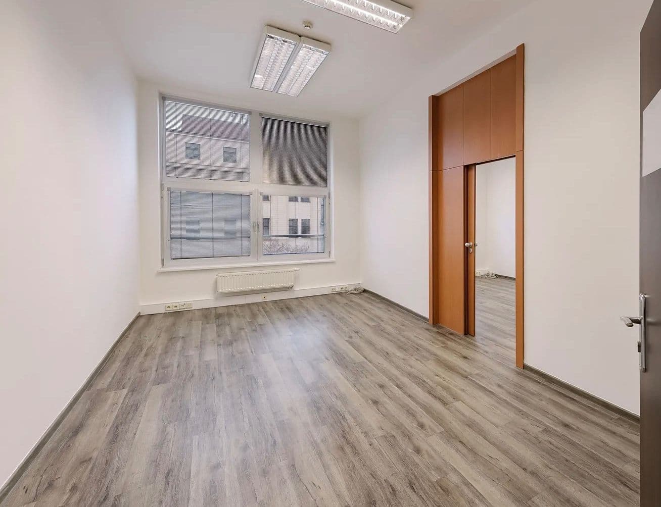 office to rent, 18 m², Bělehradská, Prague, Prague office to rent, 18 m², Bělehradská, Prague, Prague