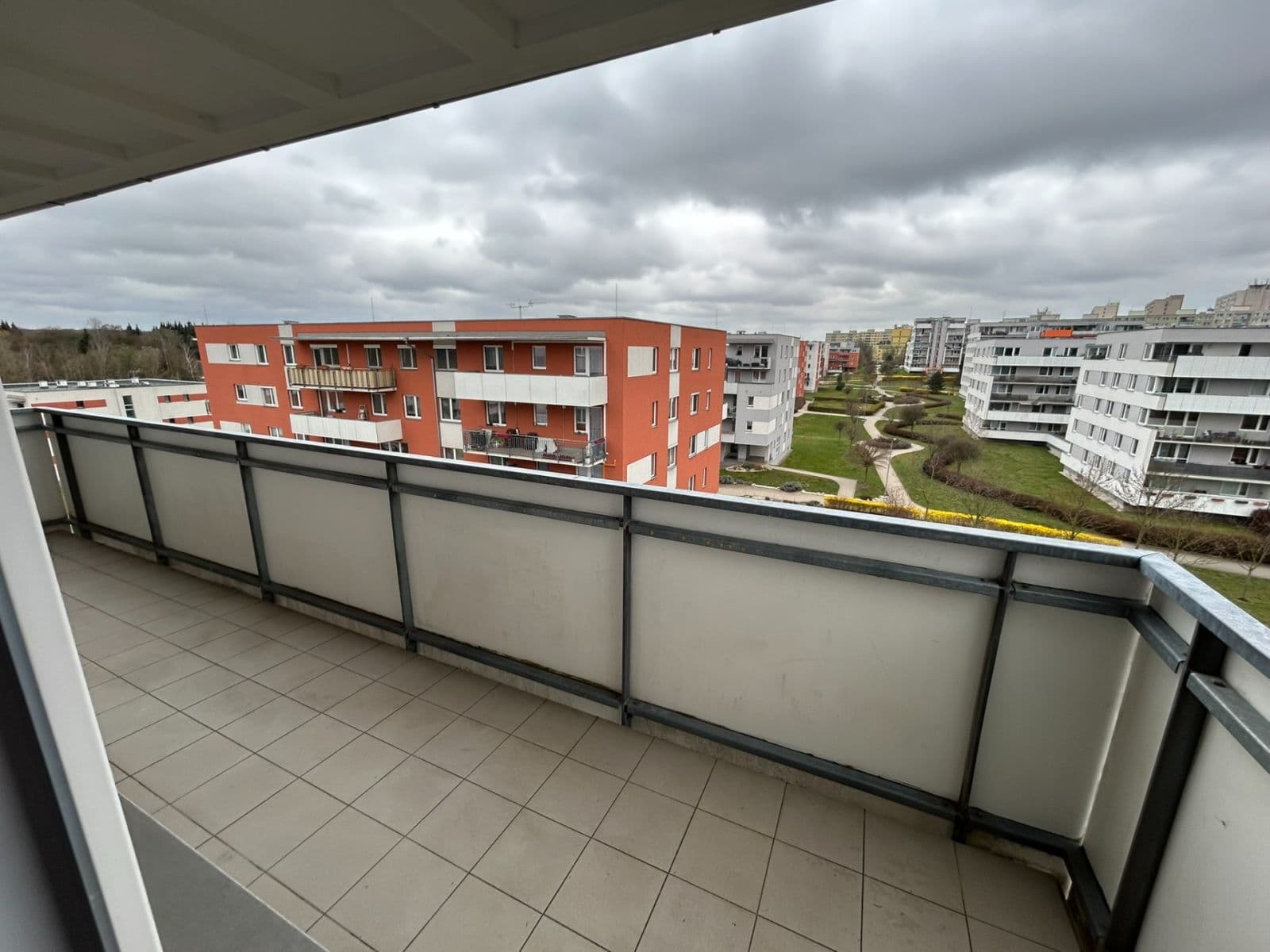 2 bedroom with open-plan kitchen flat to rent, 67 m², Jurkovičova, Prague, Prague 2 bedroom with open-plan kitchen flat to rent, 67 m², Jurkovičova, Prague, Prague