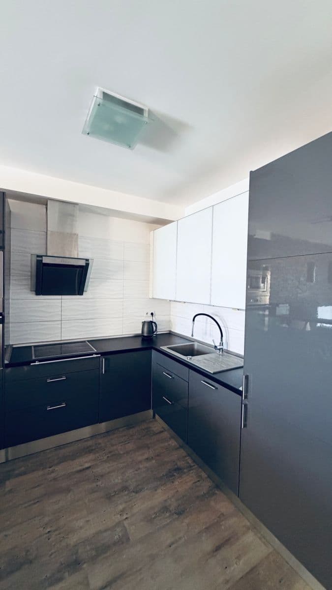 2 bedroom with open-plan kitchen flat for sale, 75 m², Peškova, Olomouc, Olomoucký Region 2 bedroom with open-plan kitchen flat for sale, 75 m², Peškova, Olomouc, Olomoucký Region