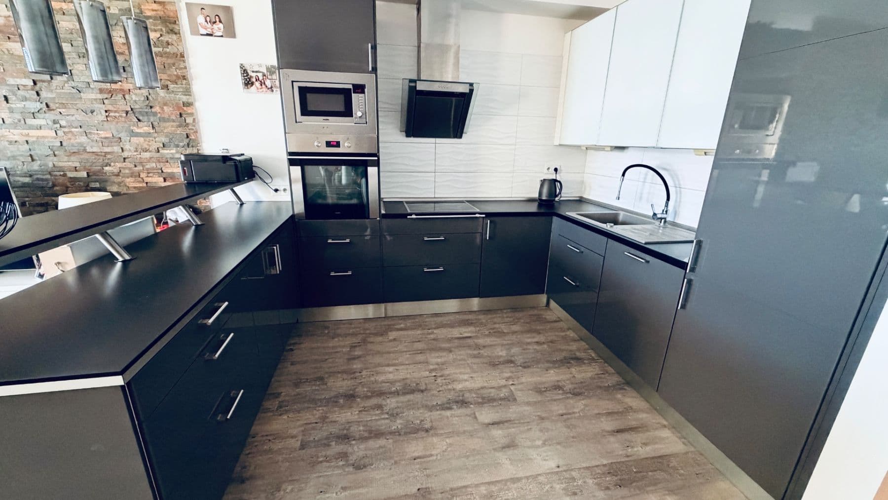 2 bedroom with open-plan kitchen flat for sale, 75 m², Peškova, Olomouc, Olomoucký Region 2 bedroom with open-plan kitchen flat for sale, 75 m², Peškova, Olomouc, Olomoucký Region