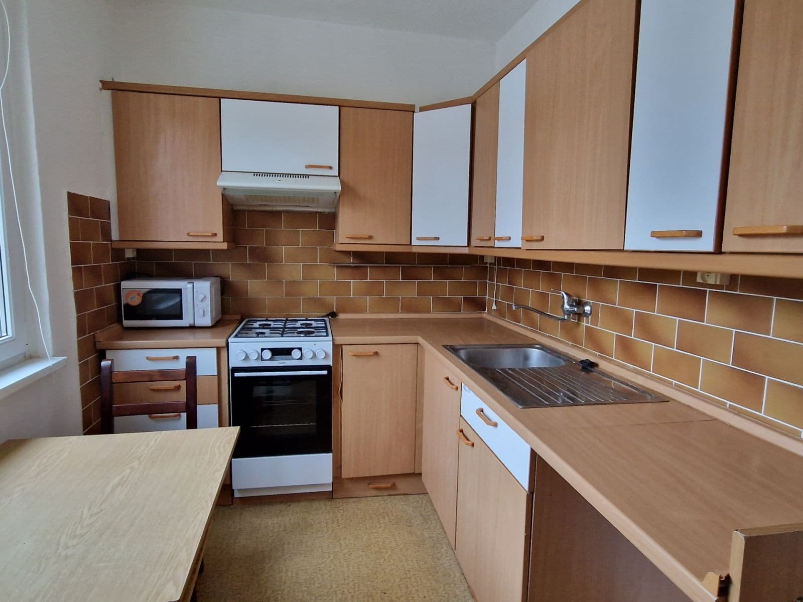 2 bedroom flat to rent, 56 m², Na Petřinách, Prague, Prague 2 bedroom flat to rent, 56 m², Na Petřinách, Prague, Prague