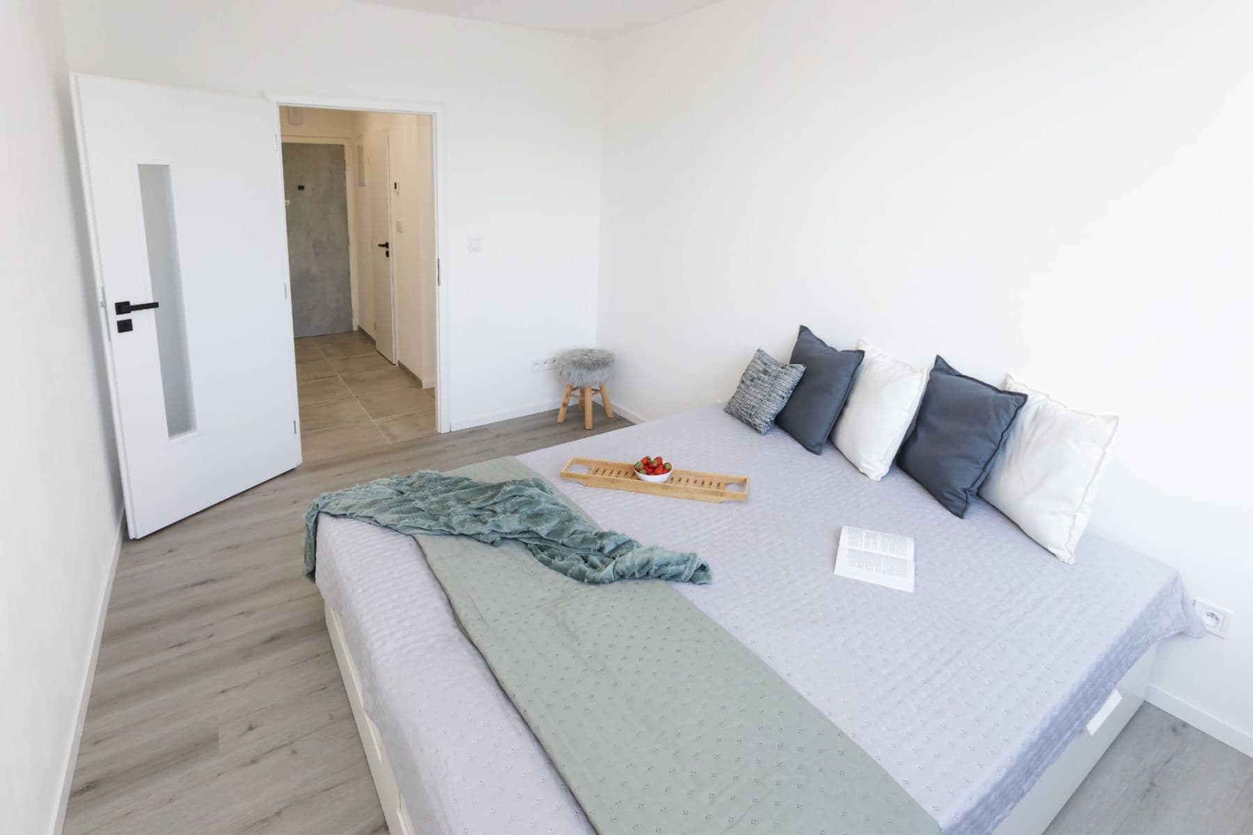 1 bedroom with open-plan kitchen flat to rent, 46 m², Markušova, Prague, Prague 1 bedroom with open-plan kitchen flat to rent, 46 m², Markušova, Prague, Prague