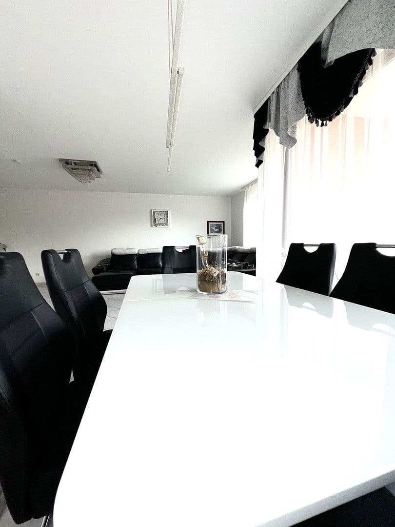 4 bedroom flat for sale, 110 m², Wiesbaden, Hesse 4 bedroom flat for sale, 110 m², Wiesbaden, Hesse