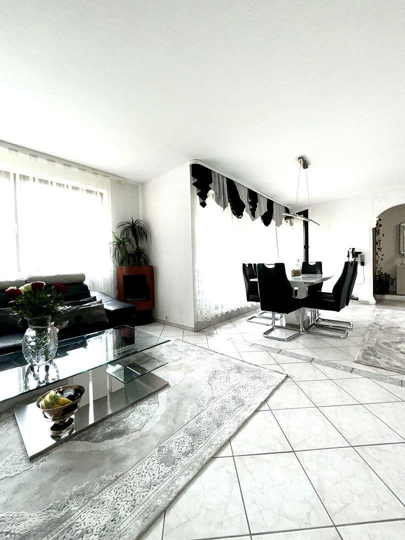 4 bedroom flat for sale, 110 m², Wiesbaden, Hesse 4 bedroom flat for sale, 110 m², Wiesbaden, Hesse