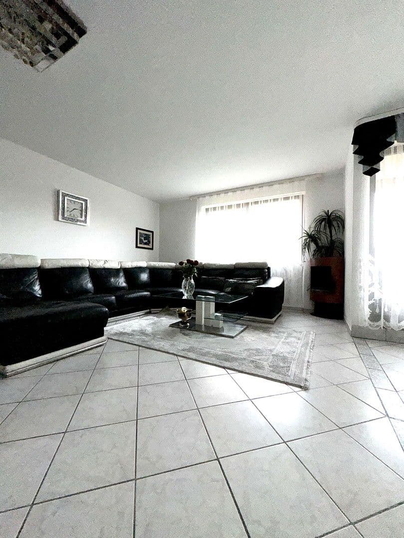 4 bedroom flat for sale, 110 m², Wiesbaden, Hesse 4 bedroom flat for sale, 110 m², Wiesbaden, Hesse