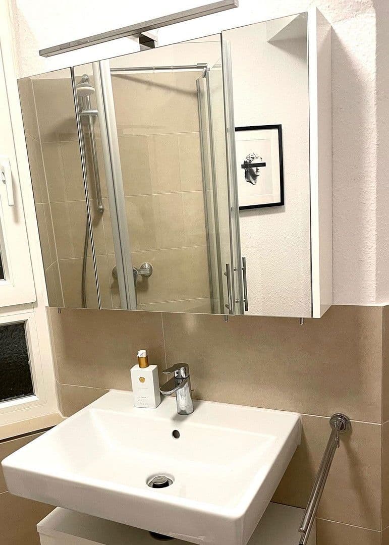 3 bedroom flat to rent, 70 m², Bockenheimerlandstrasse 83, Frankfurt, Hesse 3 bedroom flat to rent, 70 m², Bockenheimerlandstrasse 83, Frankfurt, Hesse