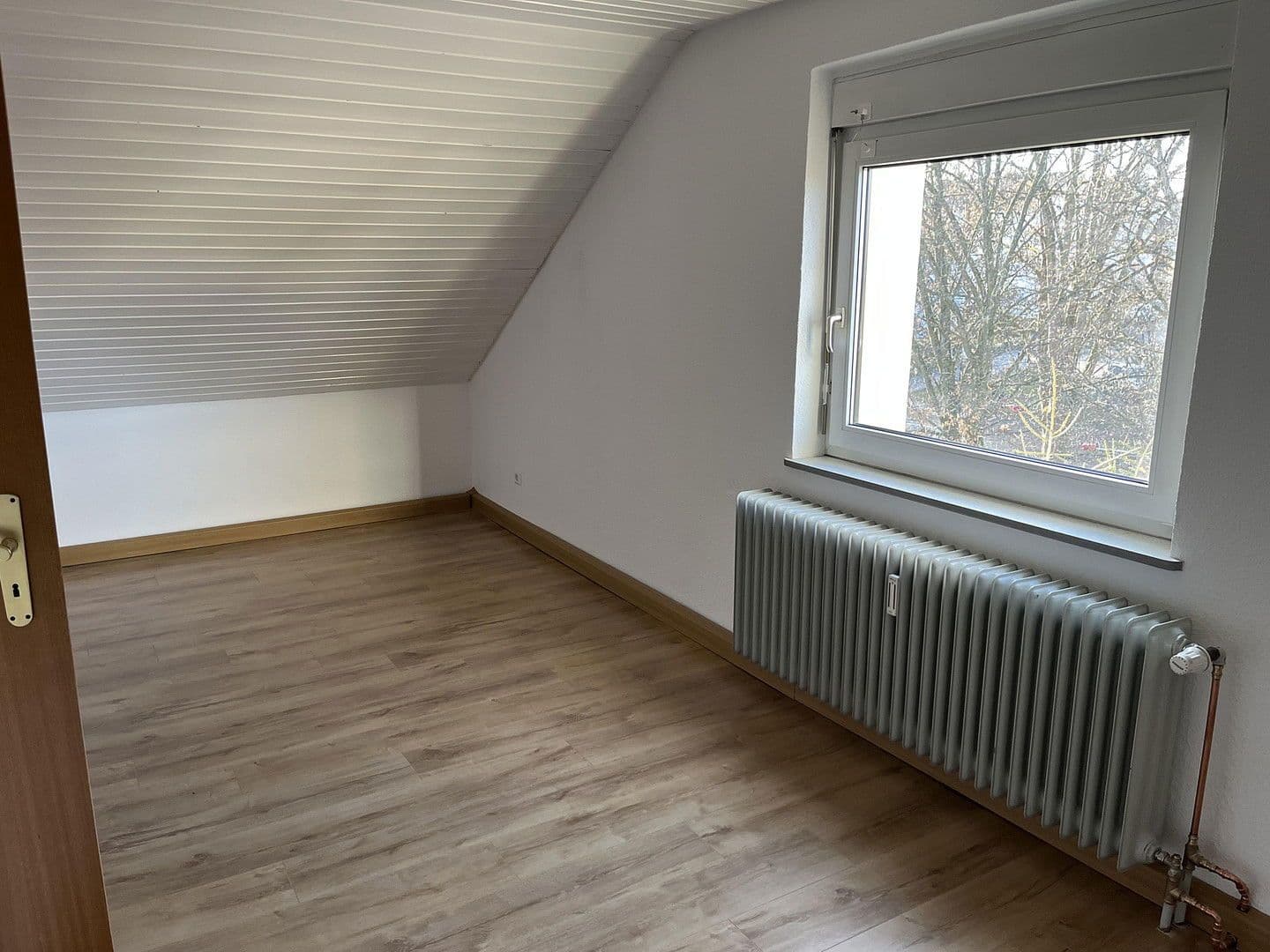 5 bedroom flat to rent, 100 m², Tamm, Baden-Württemberg 5 bedroom flat to rent, 100 m², Tamm, Baden-Württemberg