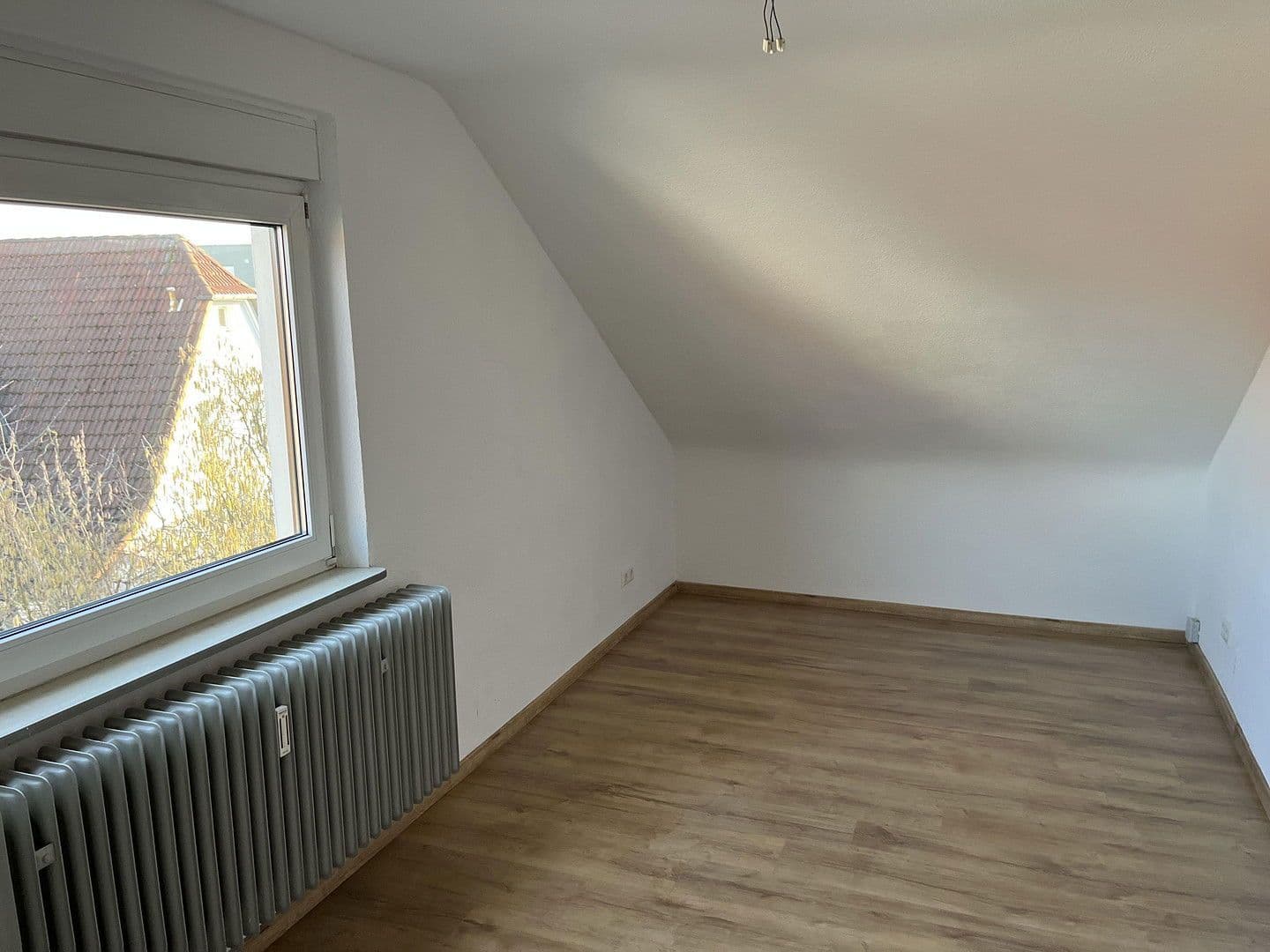 5 bedroom flat to rent, 100 m², Tamm, Baden-Württemberg 5 bedroom flat to rent, 100 m², Tamm, Baden-Württemberg