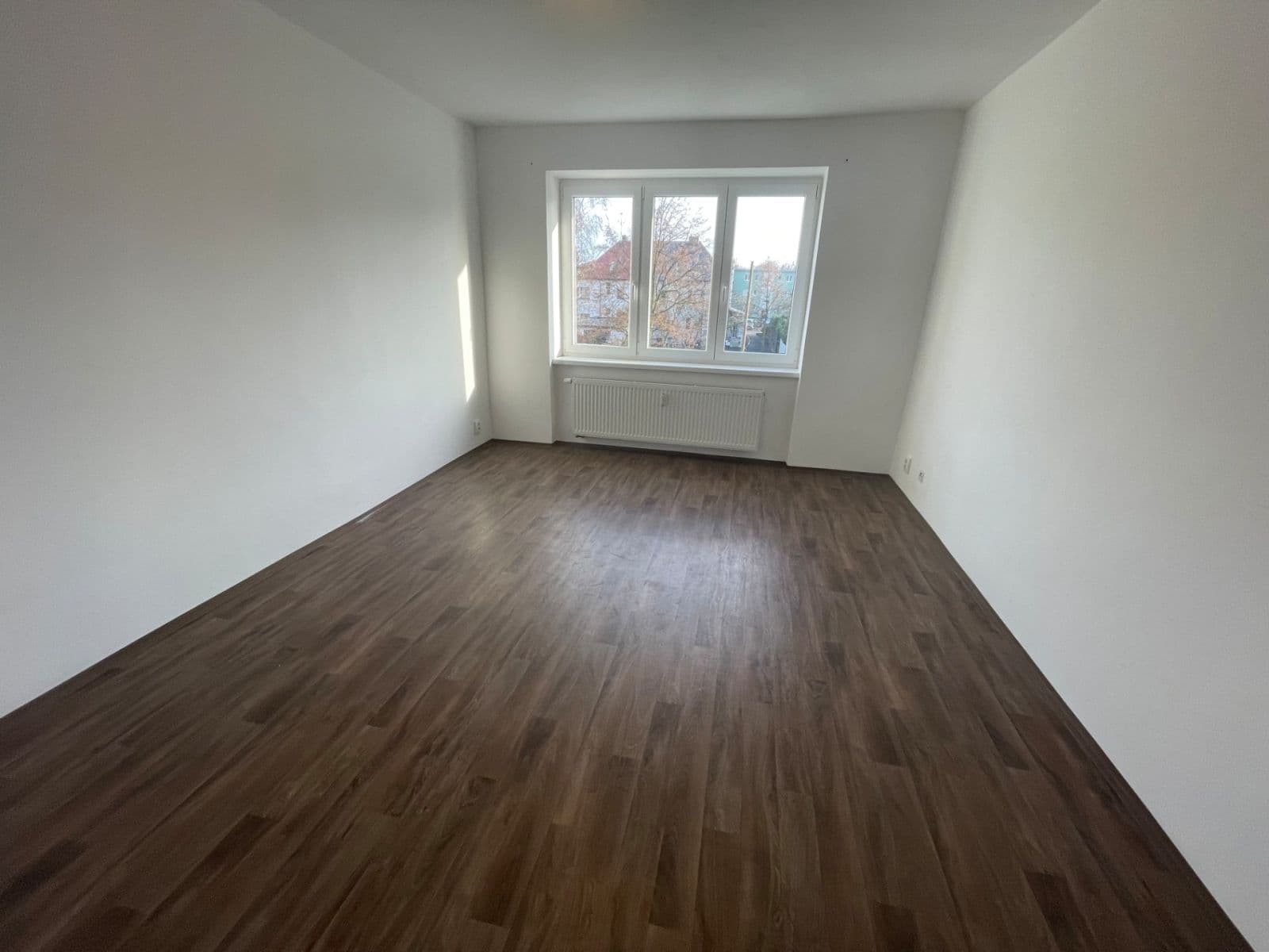 2 bedroom with open-plan kitchen flat to rent, 60 m², SNP, Chomutov, Ústecký Region 2 bedroom with open-plan kitchen flat to rent, 60 m², SNP, Chomutov, Ústecký Region