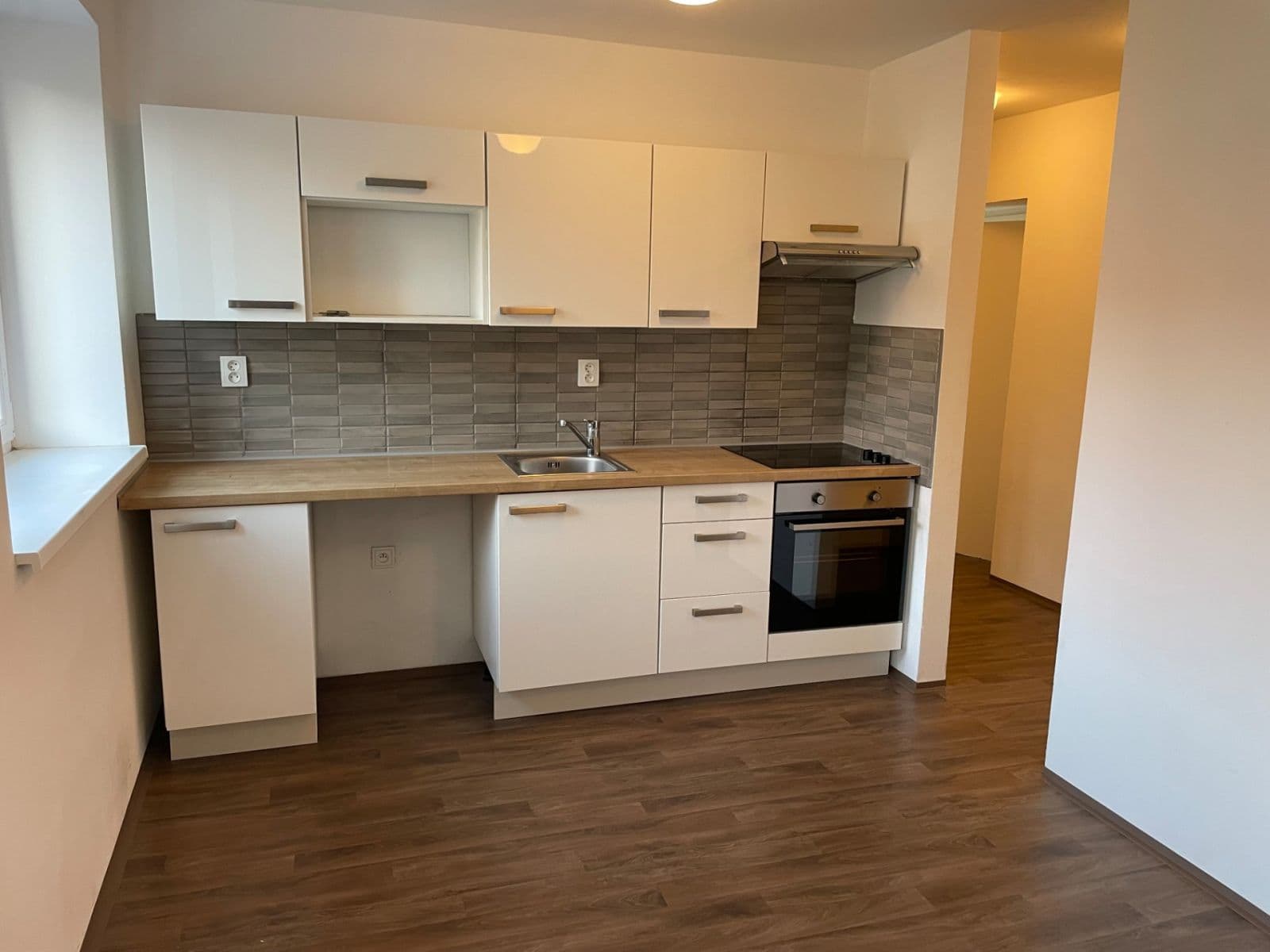 2 bedroom with open-plan kitchen flat to rent, 60 m², SNP, Chomutov, Ústecký Region 2 bedroom with open-plan kitchen flat to rent, 60 m², SNP, Chomutov, Ústecký Region