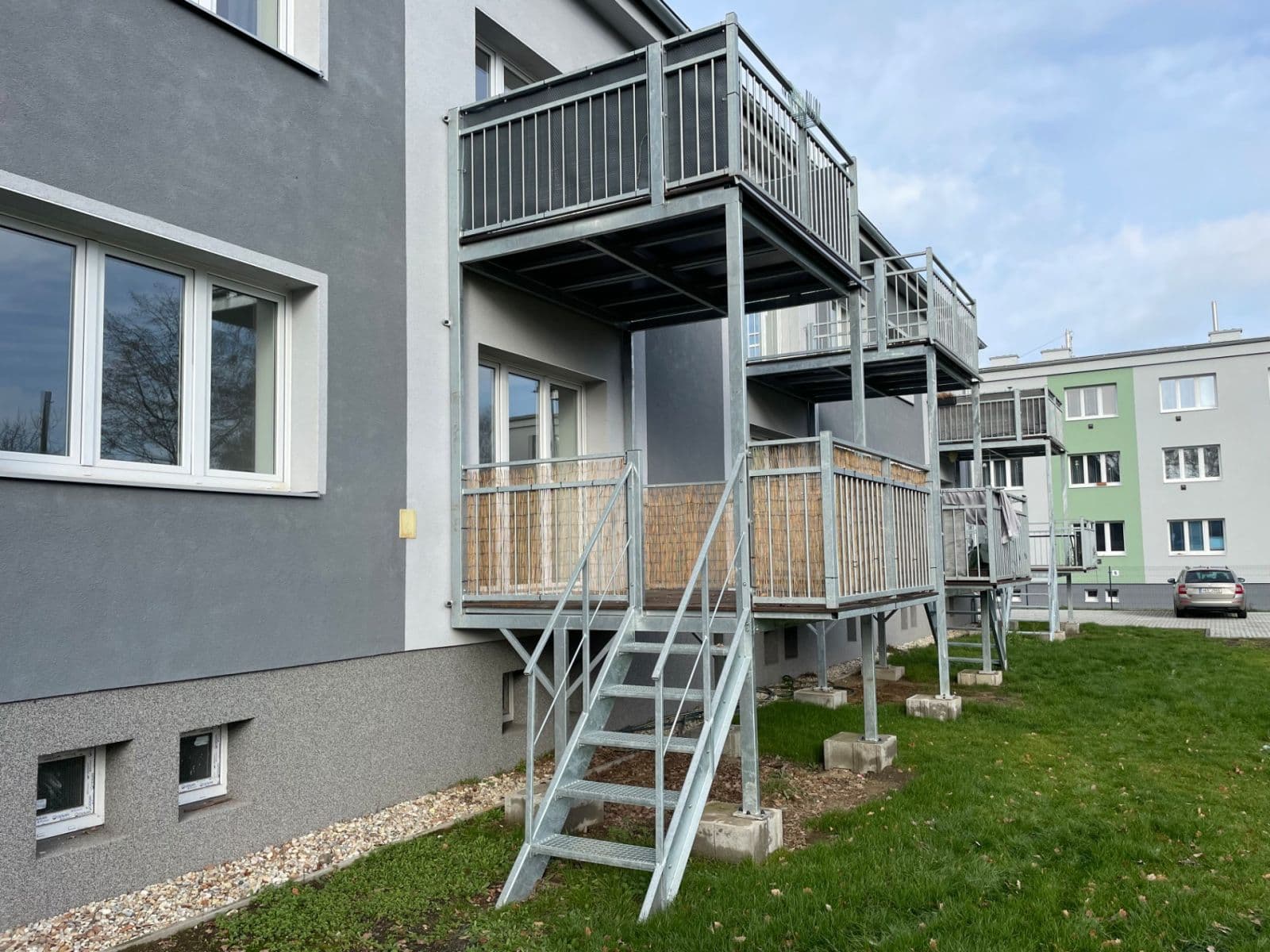 2 bedroom with open-plan kitchen flat to rent, 60 m², SNP, Chomutov, Ústecký Region 2 bedroom with open-plan kitchen flat to rent, 60 m², SNP, Chomutov, Ústecký Region