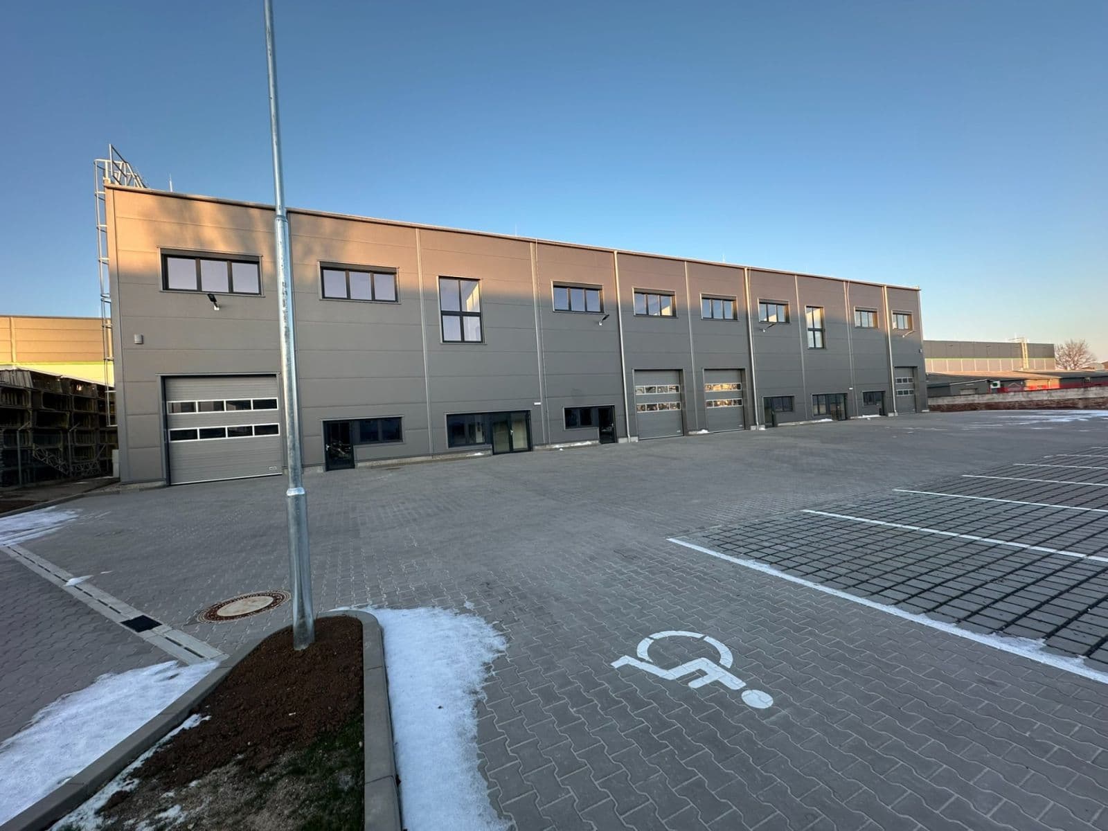 non-residential property to rent, 2,400 m², K Pérovně, Prague, Prague non-residential property to rent, 2,400 m², K Pérovně, Prague, Prague