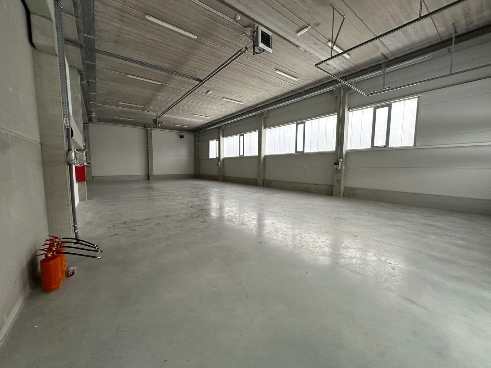 non-residential property to rent, 2,400 m², K Pérovně, Prague, Prague non-residential property to rent, 2,400 m², K Pérovně, Prague, Prague