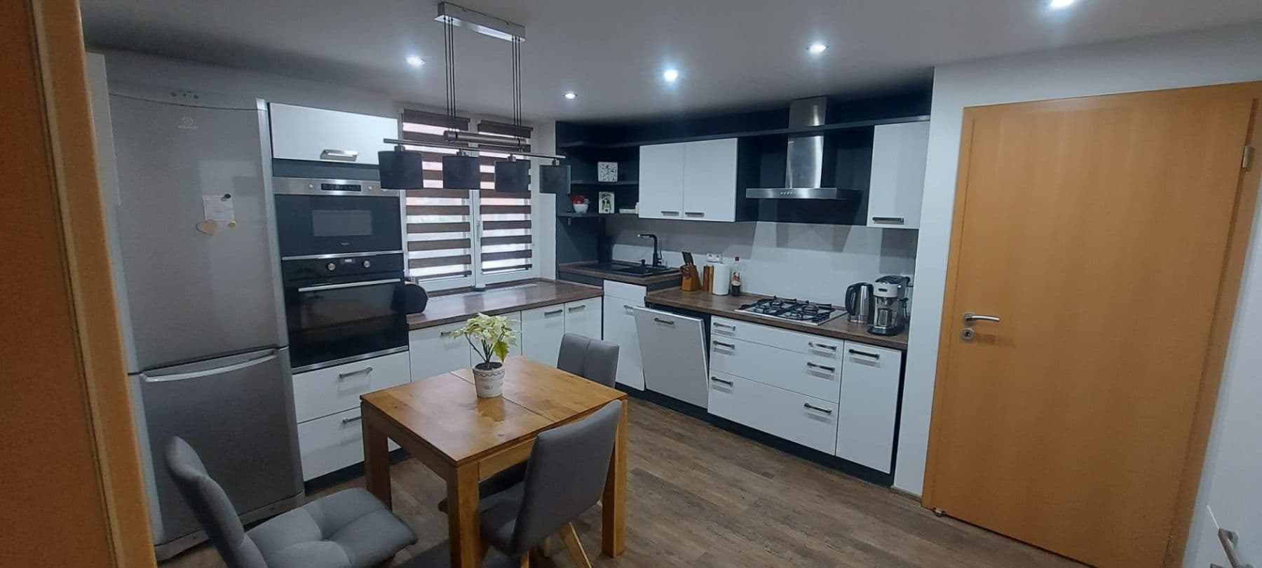 5 bedroom flat for sale, 118 m², Sklepní, Chomutov, Ústecký Region 5 bedroom flat for sale, 118 m², Sklepní, Chomutov, Ústecký Region