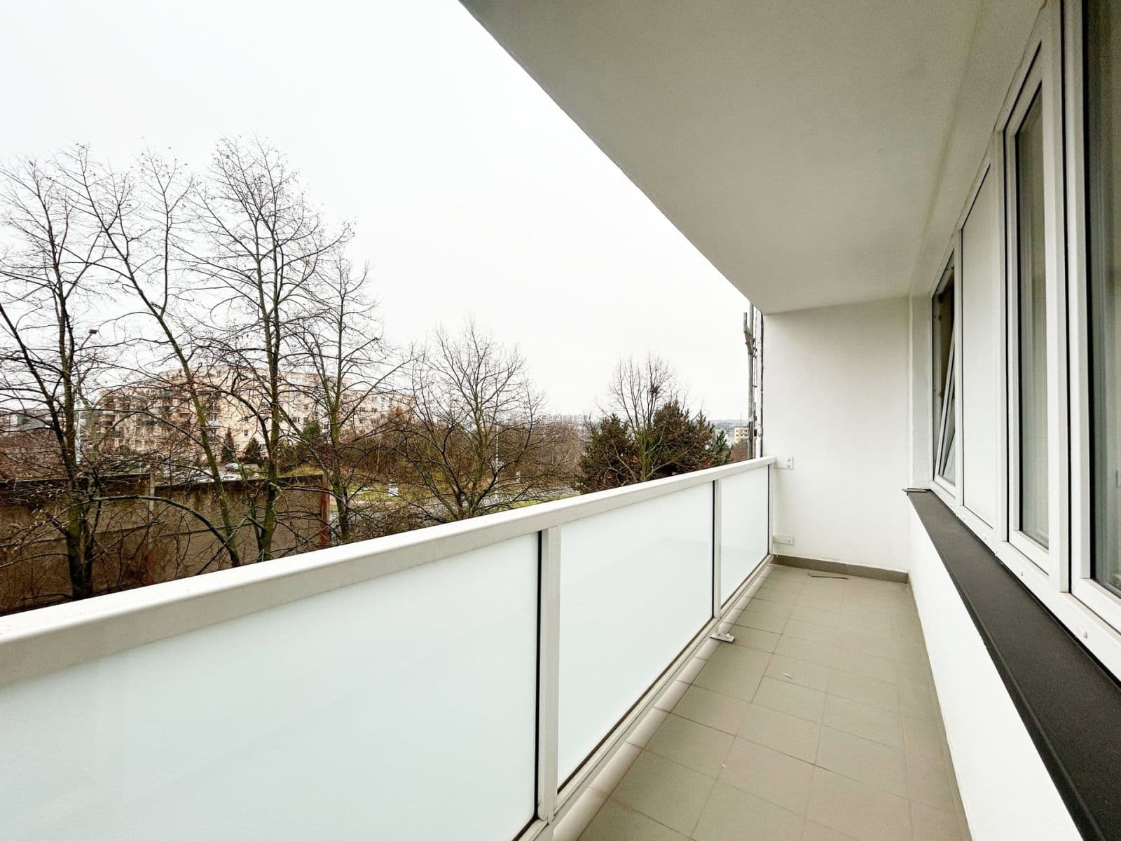 4 bedroom flat to rent, 89 m², Doležalova, Prague, Prague 4 bedroom flat to rent, 89 m², Doležalova, Prague, Prague