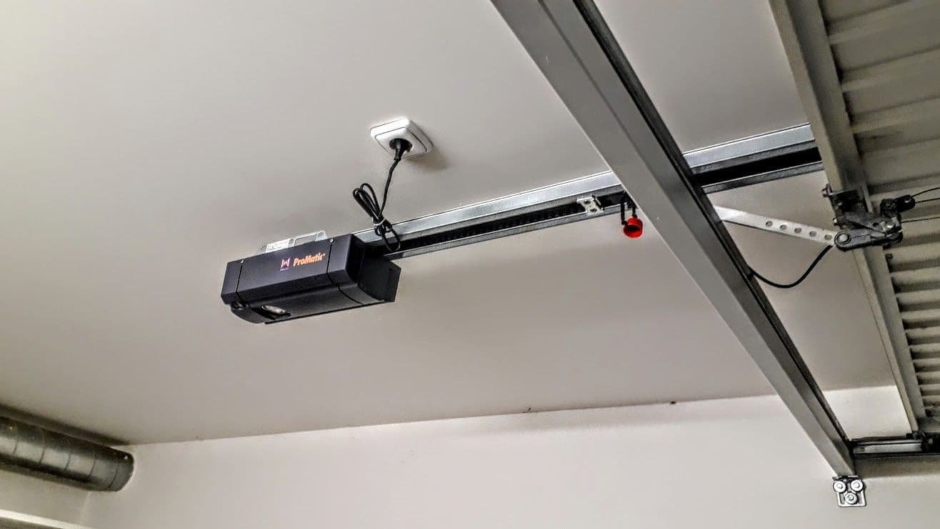 garage to rent, 17 m², Křepelčí, Brno, Jihomoravský Region garage to rent, 17 m², Křepelčí, Brno, Jihomoravský Region