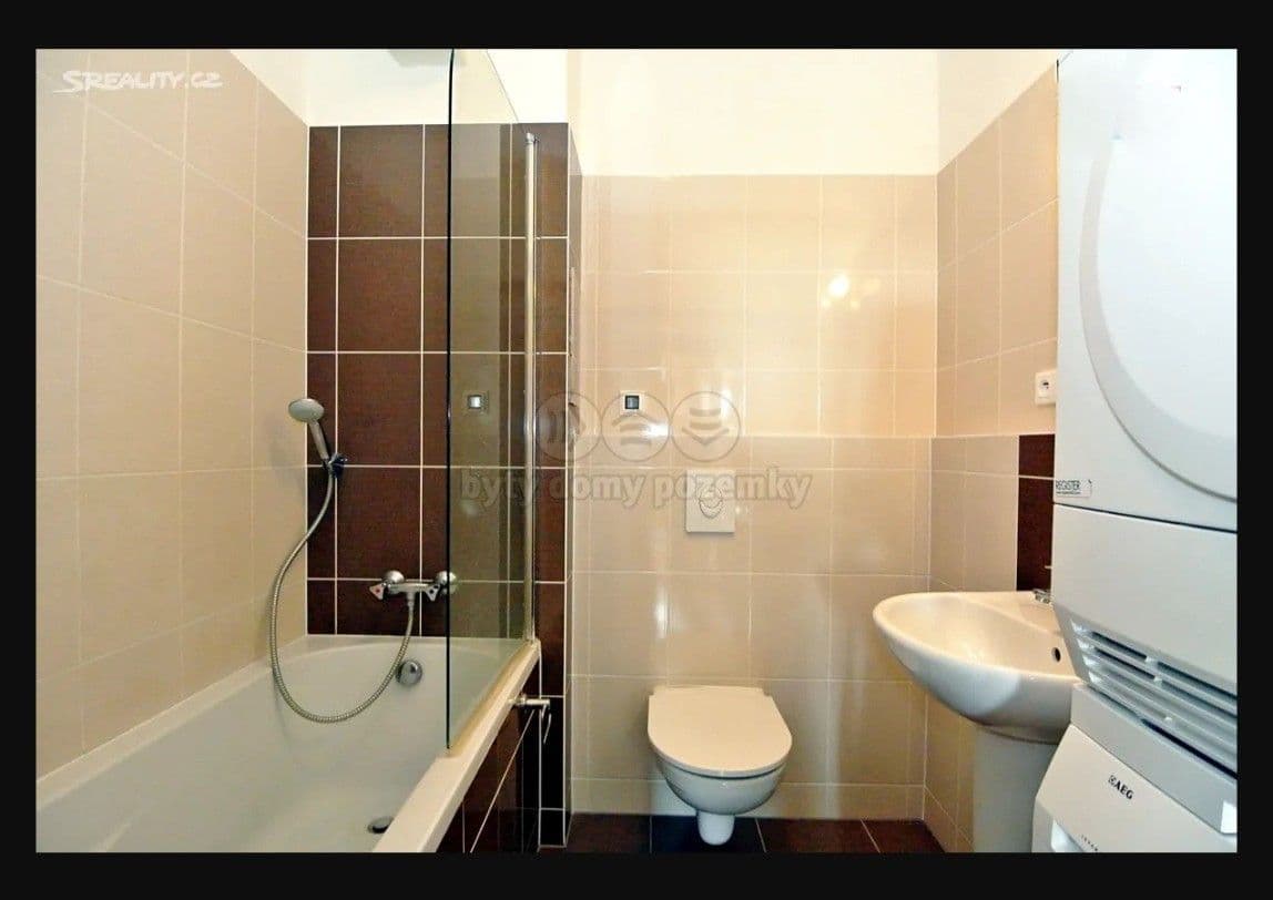 1 bedroom with open-plan kitchen flat for sale, 40 m², Farkašova, Prague, Prague 1 bedroom with open-plan kitchen flat for sale, 40 m², Farkašova, Prague, Prague