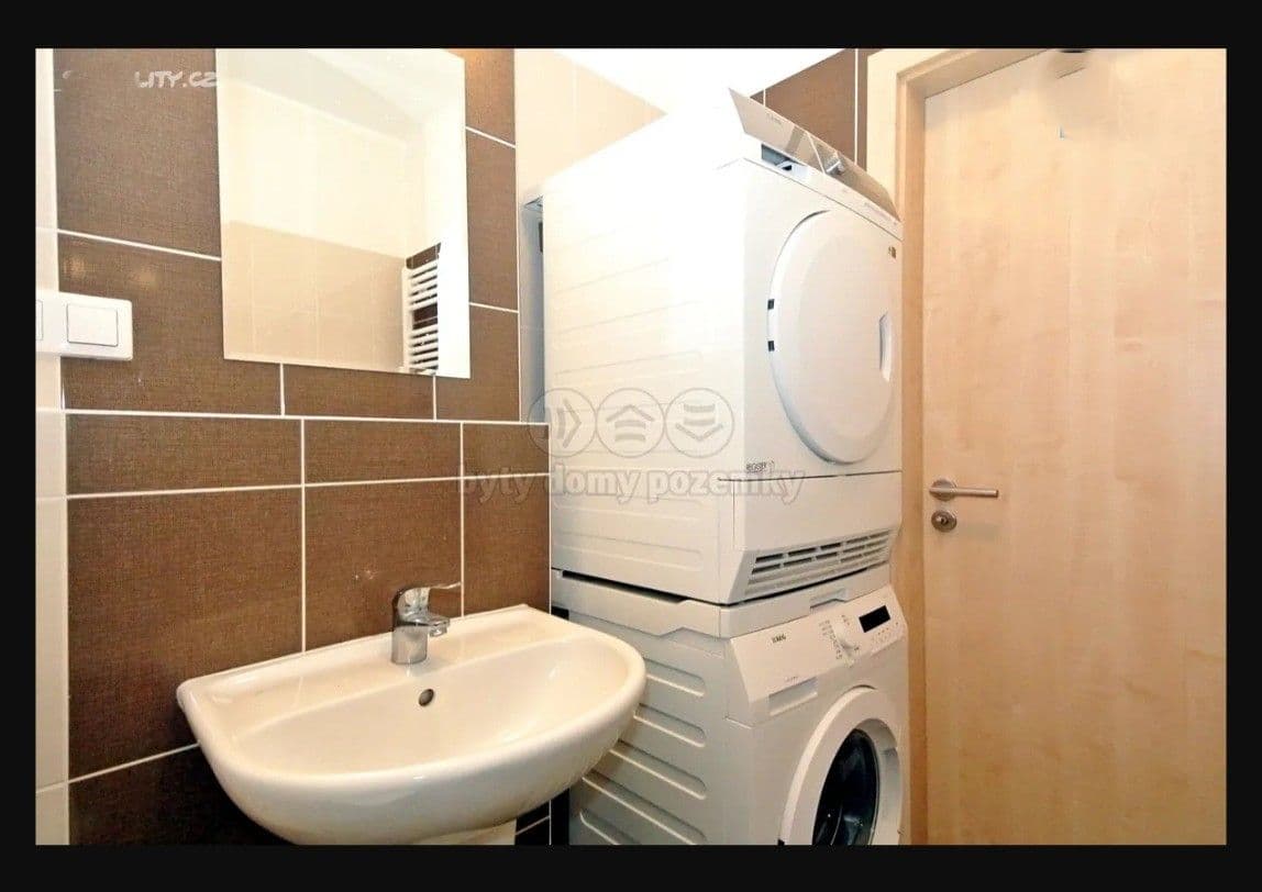 1 bedroom with open-plan kitchen flat for sale, 40 m², Farkašova, Prague, Prague 1 bedroom with open-plan kitchen flat for sale, 40 m², Farkašova, Prague, Prague