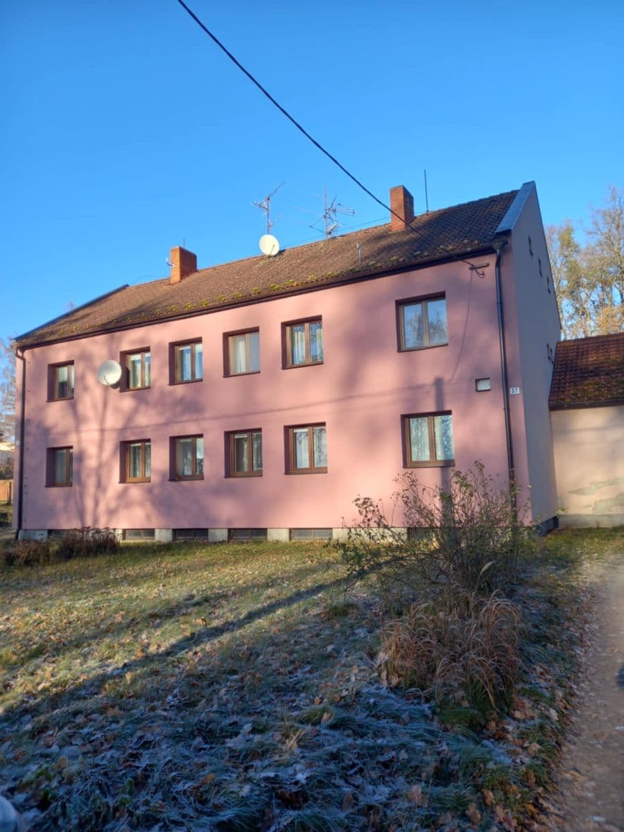 2 bedroom flat for sale, 60 m², Tehov, Středočeský Region 2 bedroom flat for sale, 60 m², Tehov, Středočeský Region