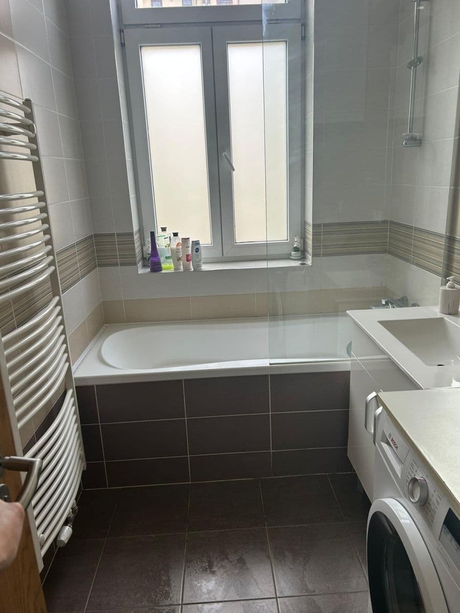 2 bedroom with open-plan kitchen flat to rent, 74 m², Křižíkova, Prague, Prague 2 bedroom with open-plan kitchen flat to rent, 74 m², Křižíkova, Prague, Prague