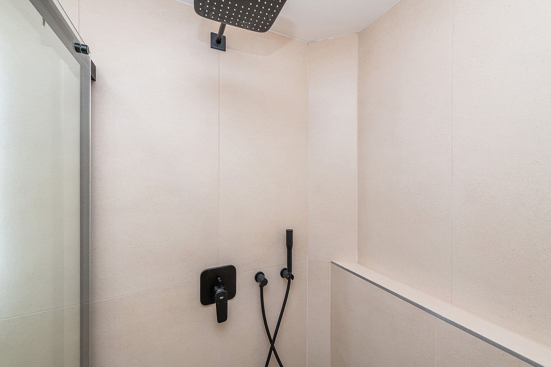 1 bedroom with open-plan kitchen flat for sale, 53 m², Nuselská, Prague, Prague 1 bedroom with open-plan kitchen flat for sale, 53 m², Nuselská, Prague, Prague