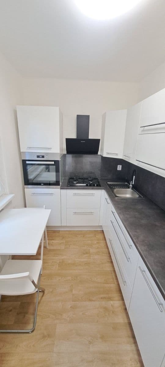 2 bedroom flat to rent, 54 m², Ciolkovského, Karviná, Moravskoslezský Region 2 bedroom flat to rent, 54 m², Ciolkovského, Karviná, Moravskoslezský Region