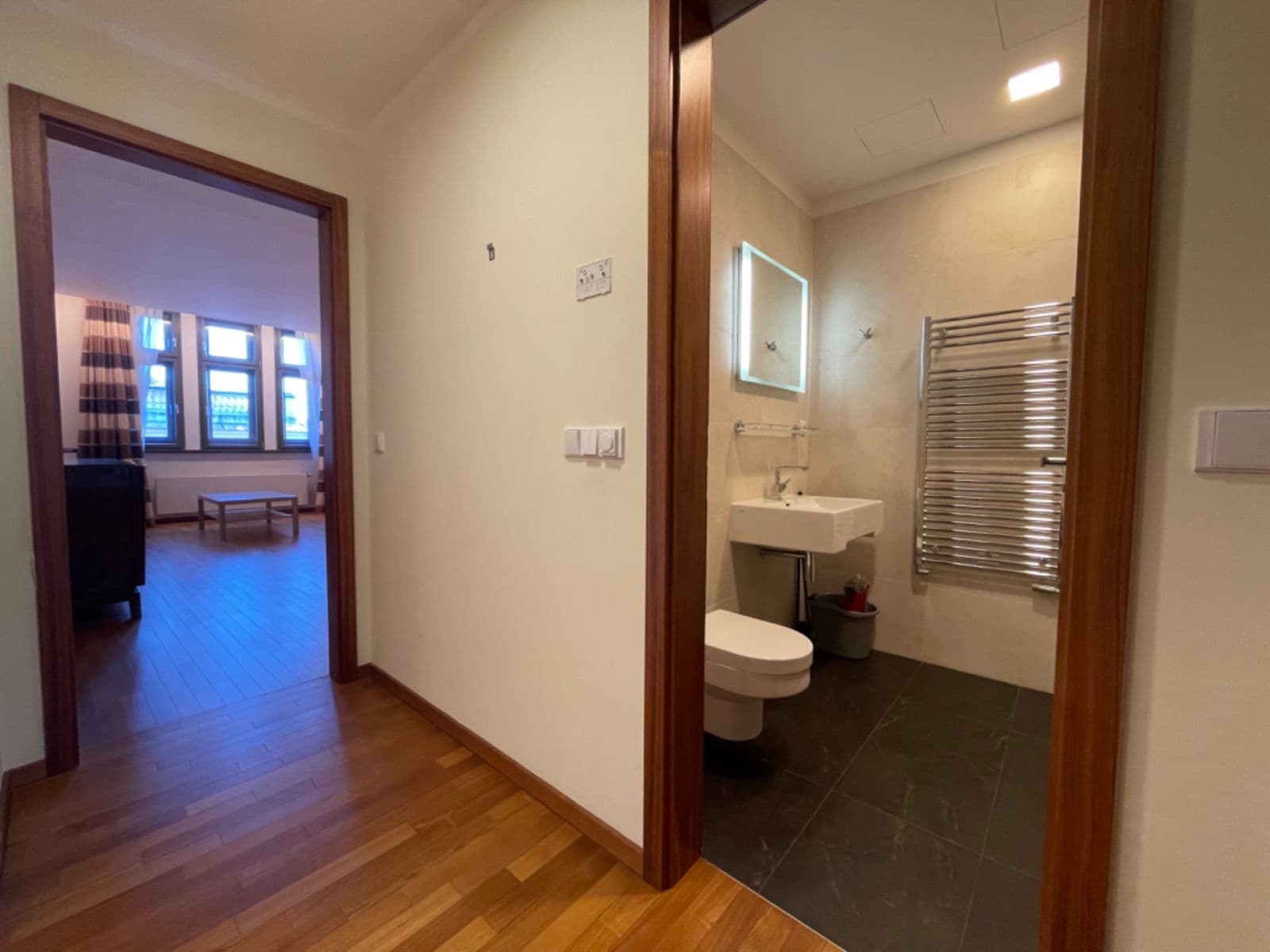 2 bedroom with open-plan kitchen flat to rent, 95 m², Na Děkance, Prague, Prague 2 bedroom with open-plan kitchen flat to rent, 95 m², Na Děkance, Prague, Prague