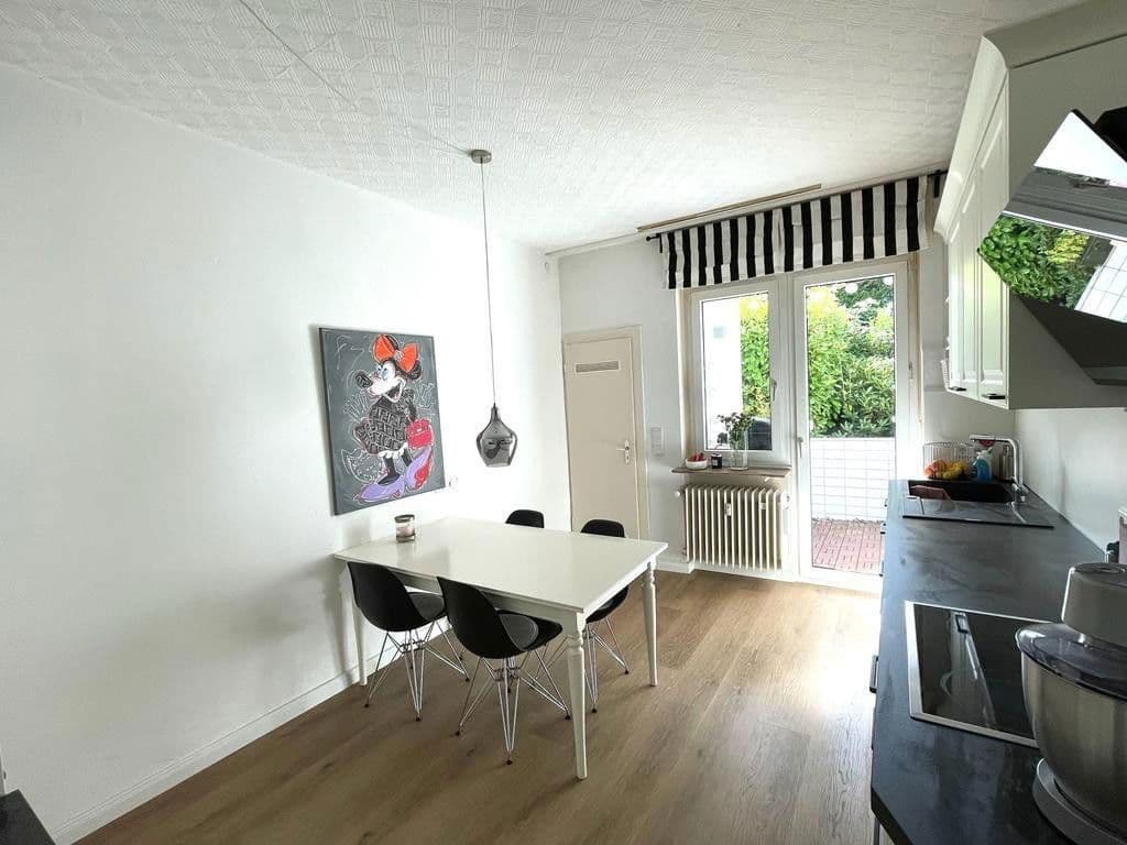 1 bedroom with open-plan kitchen flat to rent, 66 m², Meisenburgstr 17, Essen, North Rhine-Westphalia 1 bedroom with open-plan kitchen flat to rent, 66 m², Meisenburgstr 17, Essen, North Rhine-Westphalia