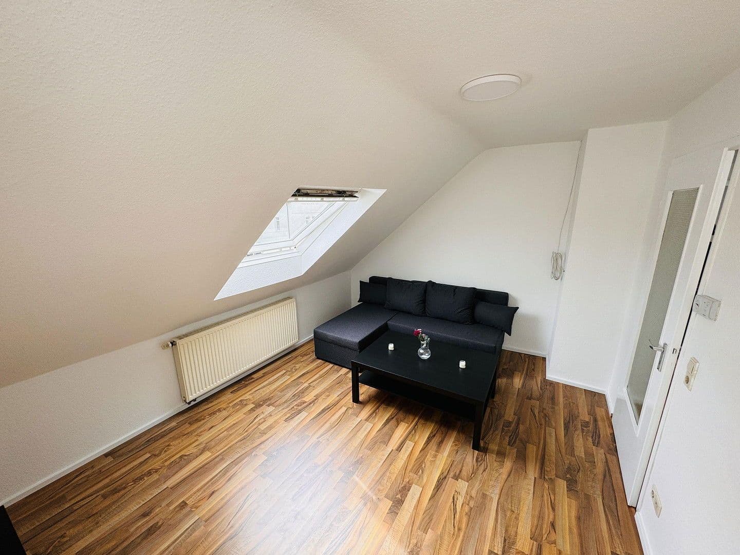 1 bedroom with open-plan kitchen flat to rent, 42 m², Plochingen, Baden-Württemberg 1 bedroom with open-plan kitchen flat to rent, 42 m², Plochingen, Baden-Württemberg