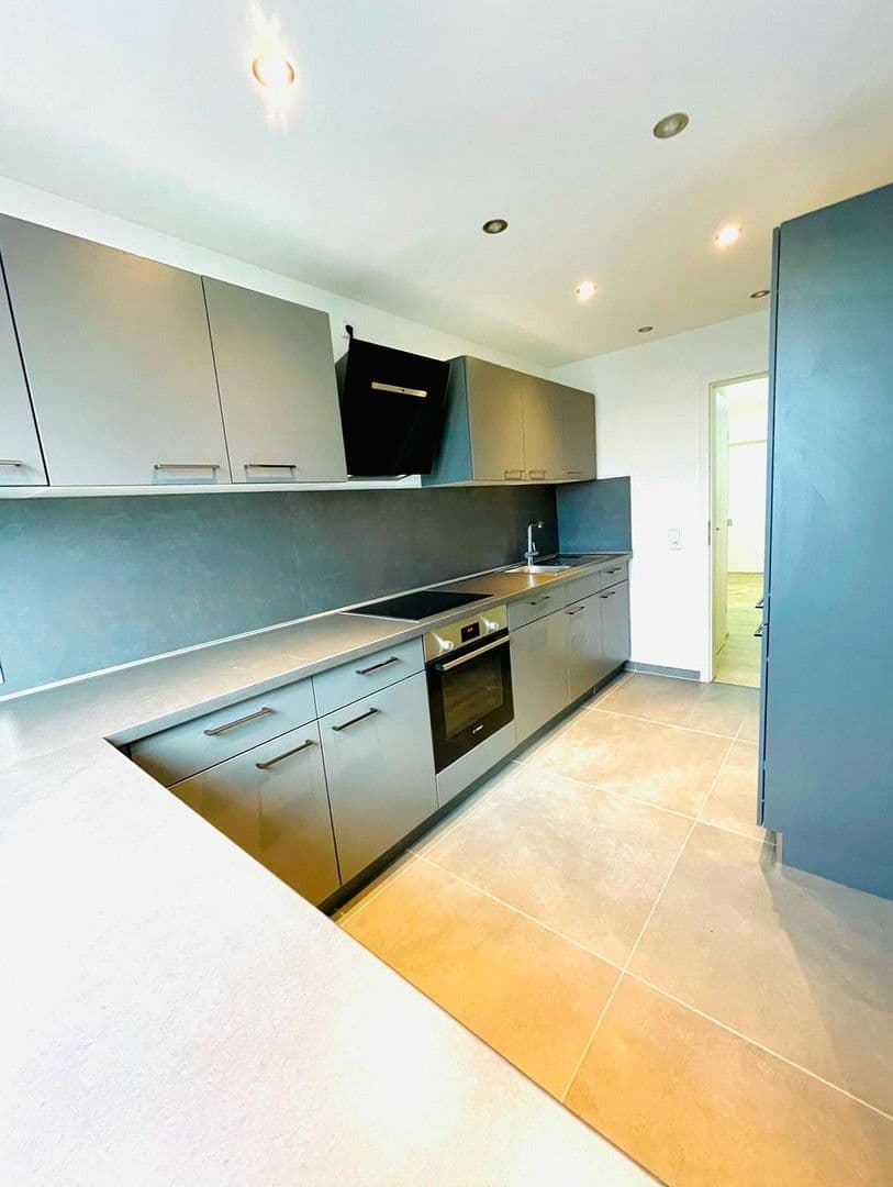 3 bedroom flat to rent, 92 m², Köln, North Rhine-Westphalia 3 bedroom flat to rent, 92 m², Köln, North Rhine-Westphalia