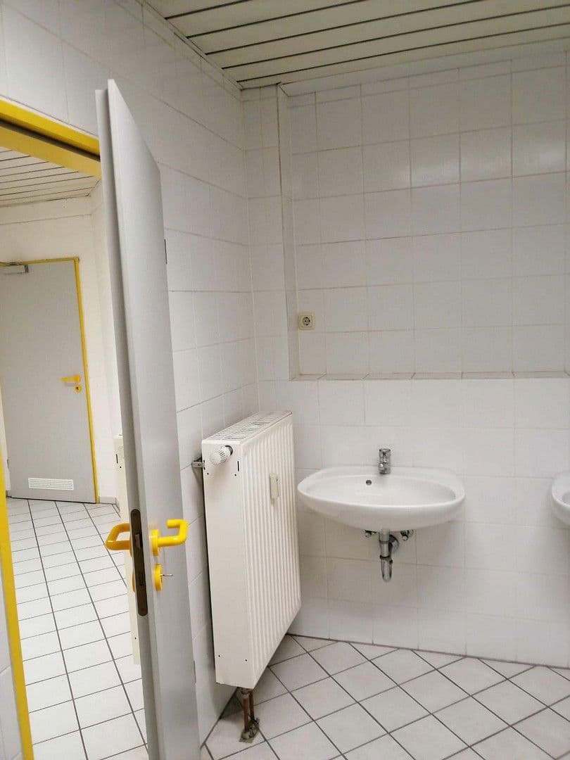 non-residential property to rent, 279 m², Bahnhofstraße 7, Zeil am Main, Bavaria non-residential property to rent, 279 m², Bahnhofstraße 7, Zeil am Main, Bavaria