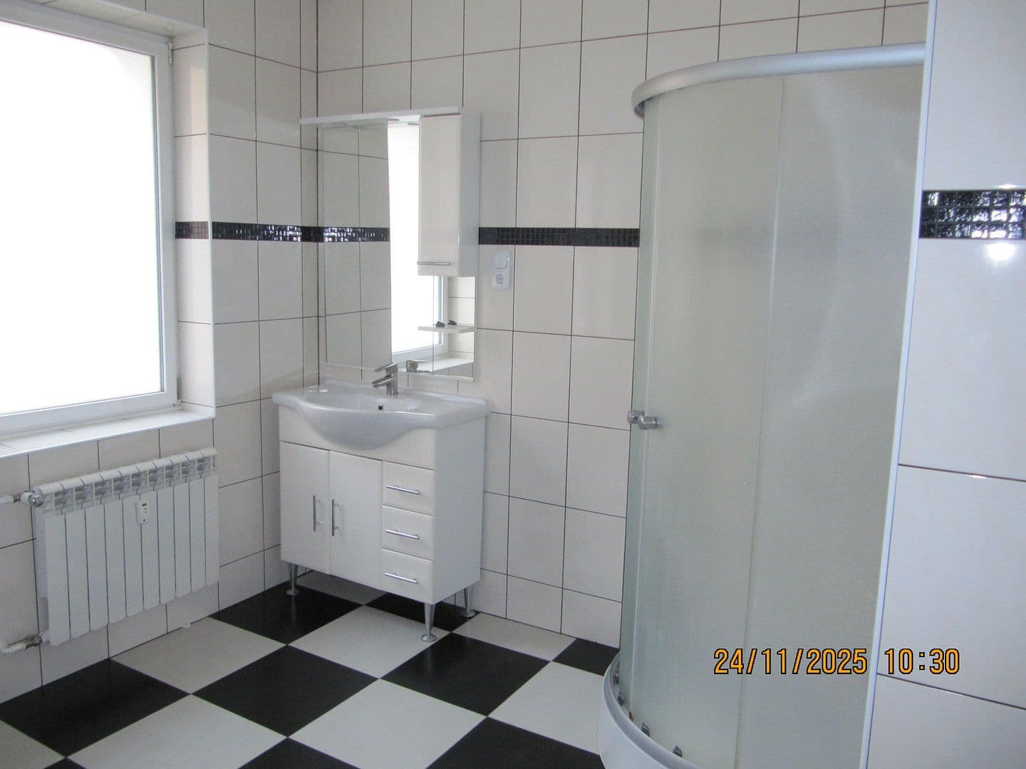 2 bedroom with open-plan kitchen flat to rent, 110 m², Apolda, Thuringia 2 bedroom with open-plan kitchen flat to rent, 110 m², Apolda, Thuringia
