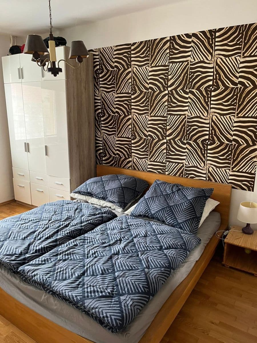 1 bedroom with open-plan kitchen flat to rent, 50 m², Zdoňovská, Prague, Prague 1 bedroom with open-plan kitchen flat to rent, 50 m², Zdoňovská, Prague, Prague