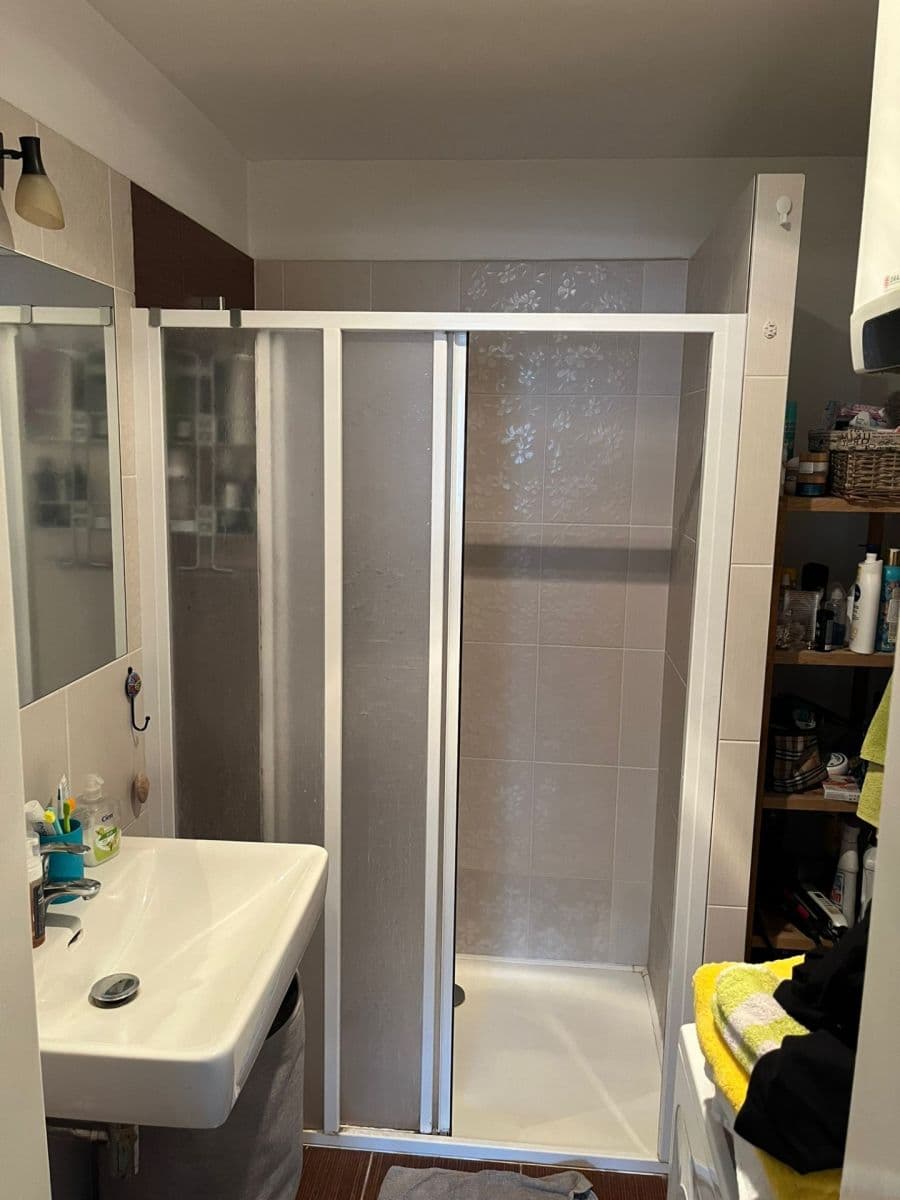 1 bedroom with open-plan kitchen flat to rent, 50 m², Zdoňovská, Prague, Prague 1 bedroom with open-plan kitchen flat to rent, 50 m², Zdoňovská, Prague, Prague