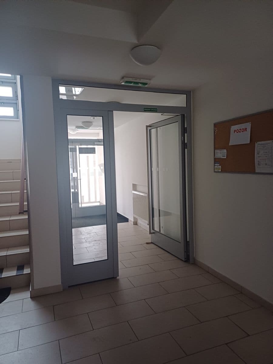 2 bedroom with open-plan kitchen flat to rent, 75 m², Libušina třída, Brno, Jihomoravský Region 2 bedroom with open-plan kitchen flat to rent, 75 m², Libušina třída, Brno, Jihomoravský Region