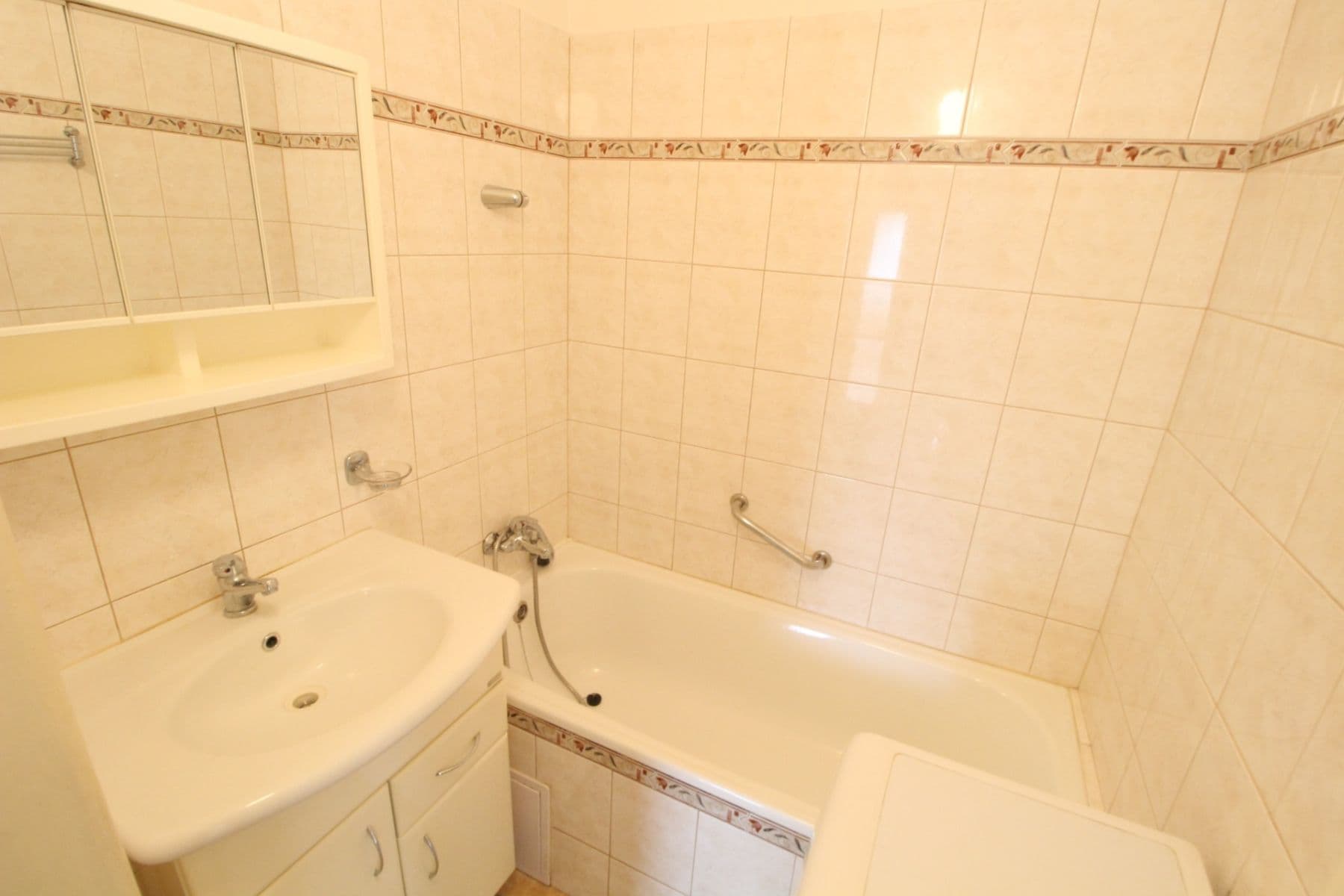 3 bedroom with open-plan kitchen flat to rent, 80 m², Hlavní, Prague, Prague 3 bedroom with open-plan kitchen flat to rent, 80 m², Hlavní, Prague, Prague