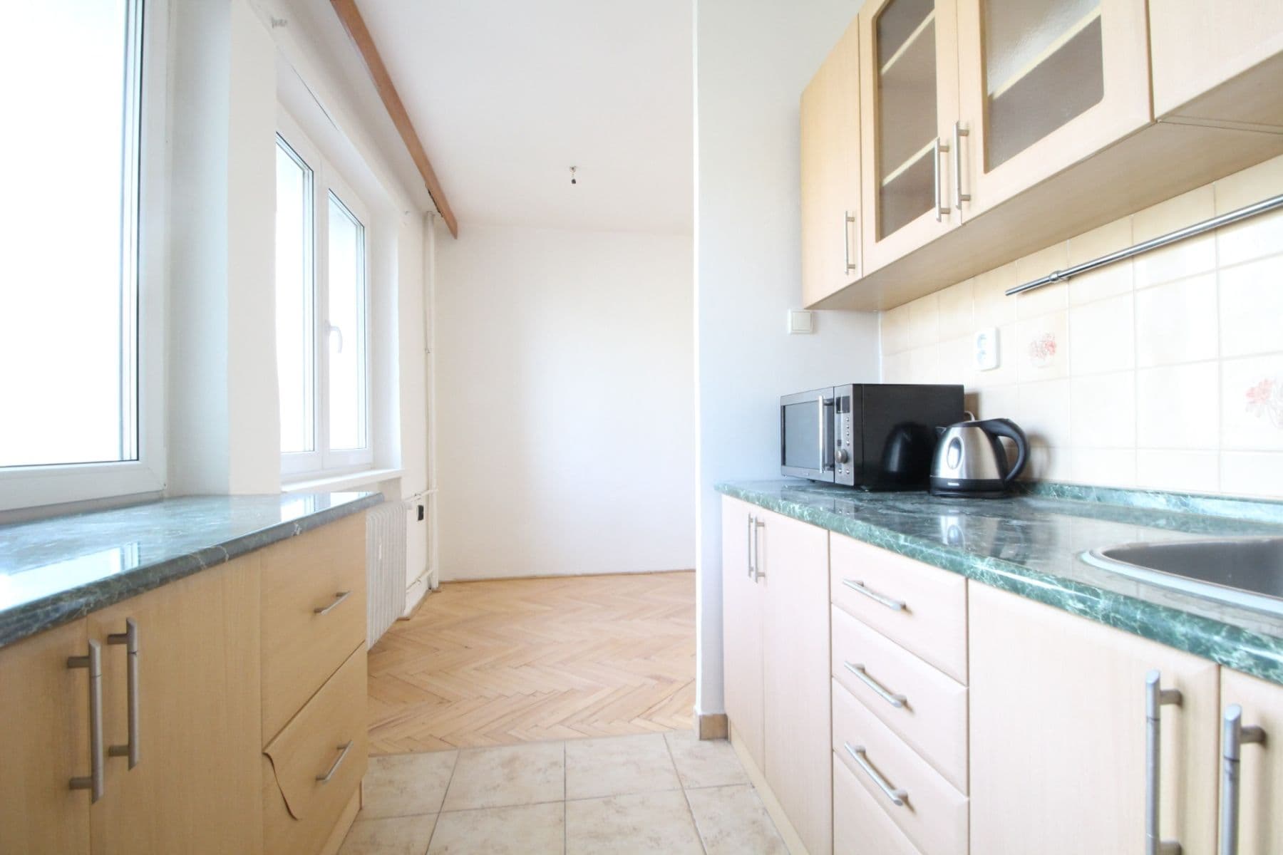 3 bedroom with open-plan kitchen flat to rent, 80 m², Hlavní, Prague, Prague 3 bedroom with open-plan kitchen flat to rent, 80 m², Hlavní, Prague, Prague