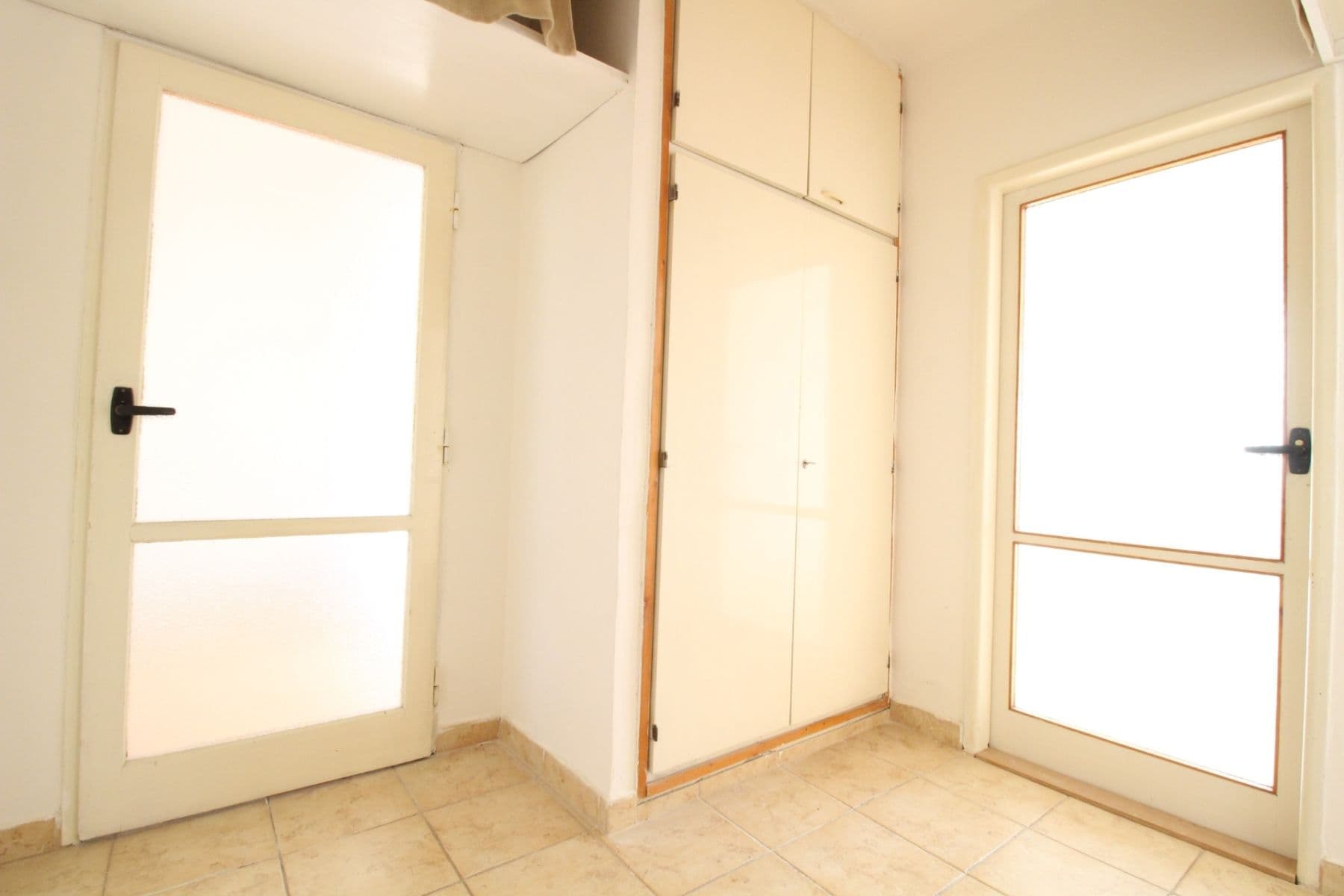 3 bedroom with open-plan kitchen flat to rent, 80 m², Hlavní, Prague, Prague 3 bedroom with open-plan kitchen flat to rent, 80 m², Hlavní, Prague, Prague