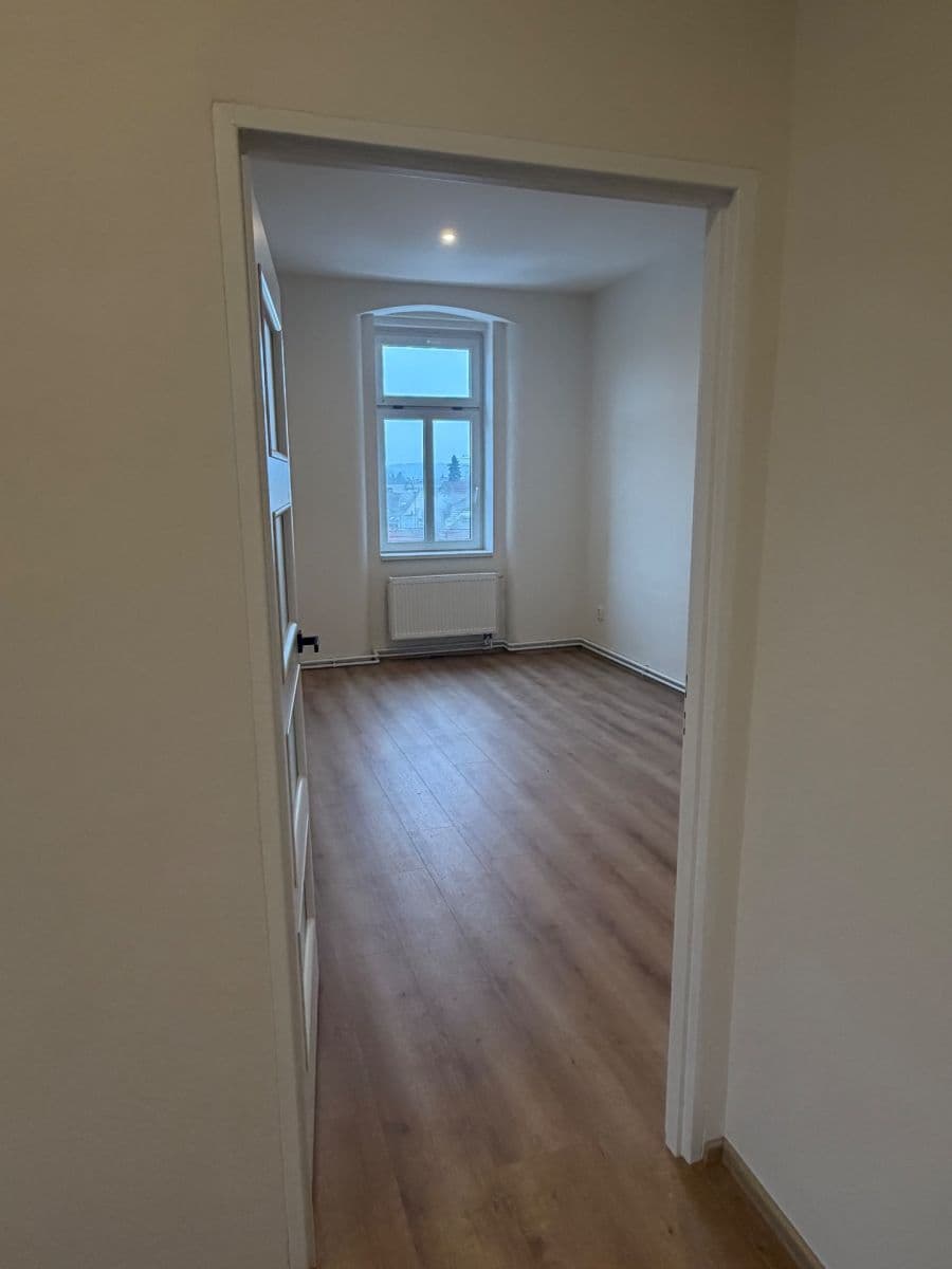 3 bedroom flat for sale, 60 m², Veltrusy, Středočeský Region 3 bedroom flat for sale, 60 m², Veltrusy, Středočeský Region