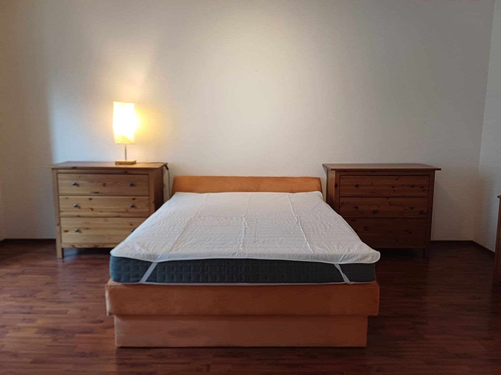 2 bedroom with open-plan kitchen flat to rent, 80 m², Národní obrany, Prague, Prague 2 bedroom with open-plan kitchen flat to rent, 80 m², Národní obrany, Prague, Prague