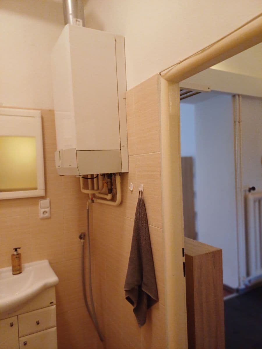 2 bedroom with open-plan kitchen flat to rent, 80 m², Národní obrany, Prague, Prague 2 bedroom with open-plan kitchen flat to rent, 80 m², Národní obrany, Prague, Prague