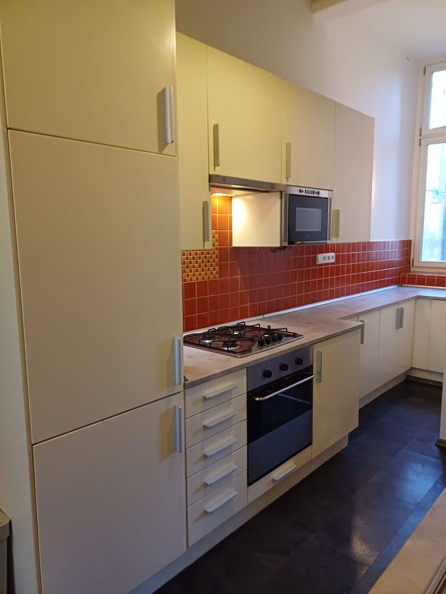 2 bedroom with open-plan kitchen flat to rent, 80 m², Národní obrany, Prague, Prague 2 bedroom with open-plan kitchen flat to rent, 80 m², Národní obrany, Prague, Prague